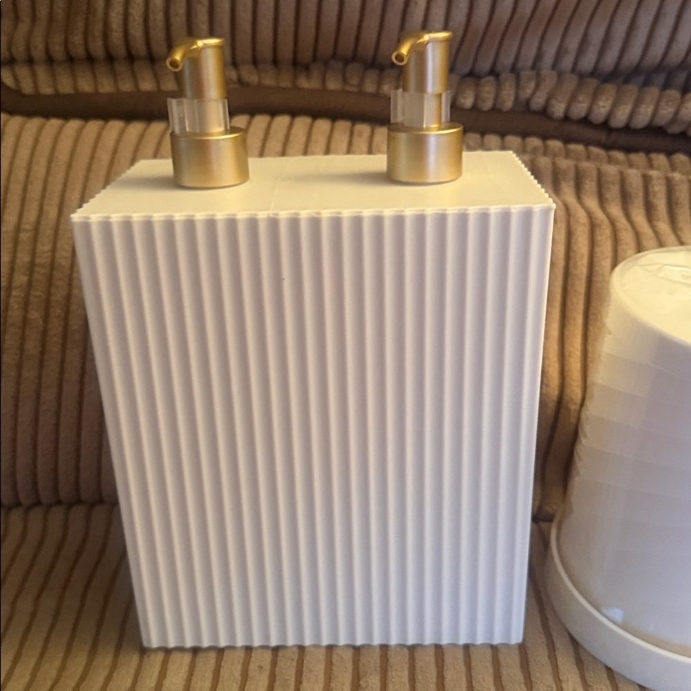 Target White Ceramic Ribbed Bath Accessory Set with Gold Pumps - Picture 2 of 3